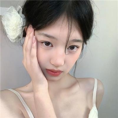 玛丹娜封面